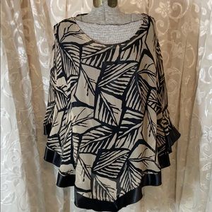 New York City designs top 3X beige and black